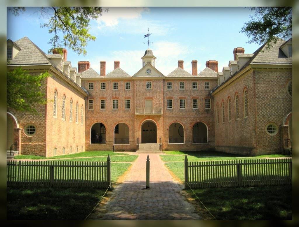christopher-wren-building-college-of-william-and-mary-landmark-small-colleges