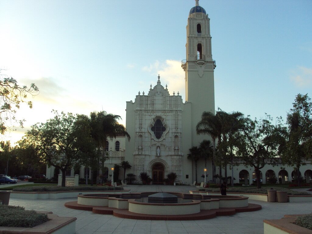 immaculata-church-landmark-small-colleges