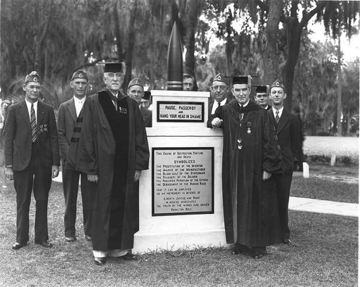 peace-monument-landmark-small-colleges