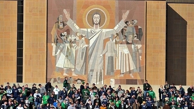 touchdown-jesus-university-of-notre-dame-landmar-small-colleges