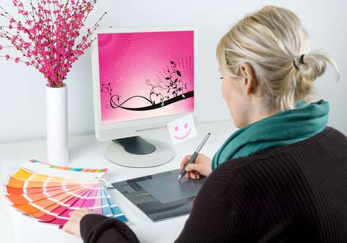 3 Types of Courses You Will Take in an Online Graphic Designer Bachelor’s Degree Program