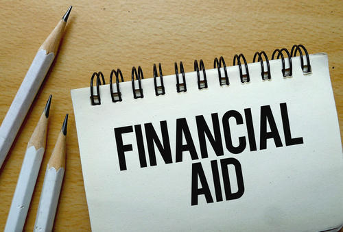 financial aid at small colleges