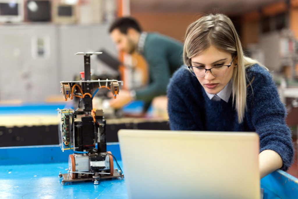 An image of an electrical engineering student for our FAQ on What is the Best Degree Path to Becoming an Electrical Engineer