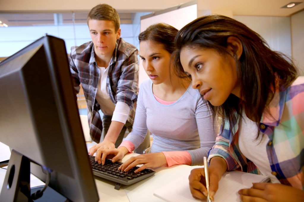 An image of computer science students for our list on 30 Great Degree Programs for Working Adults