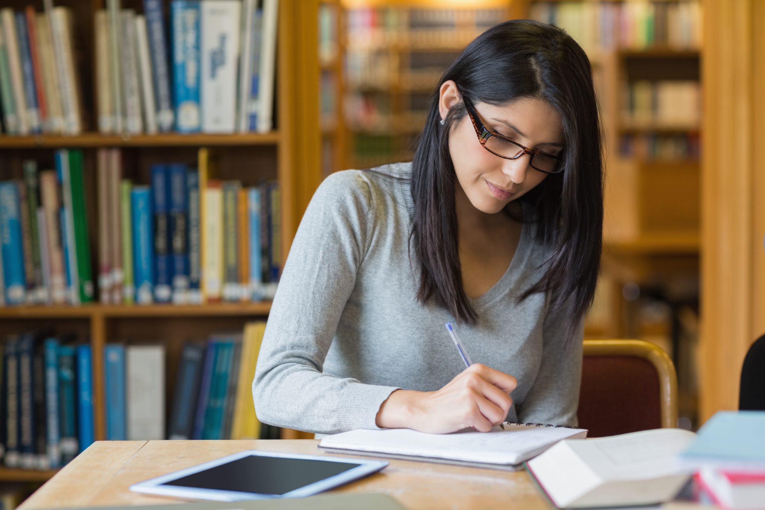 Image of researcher for our article on 5 Most Popular Research Methods in Psychology