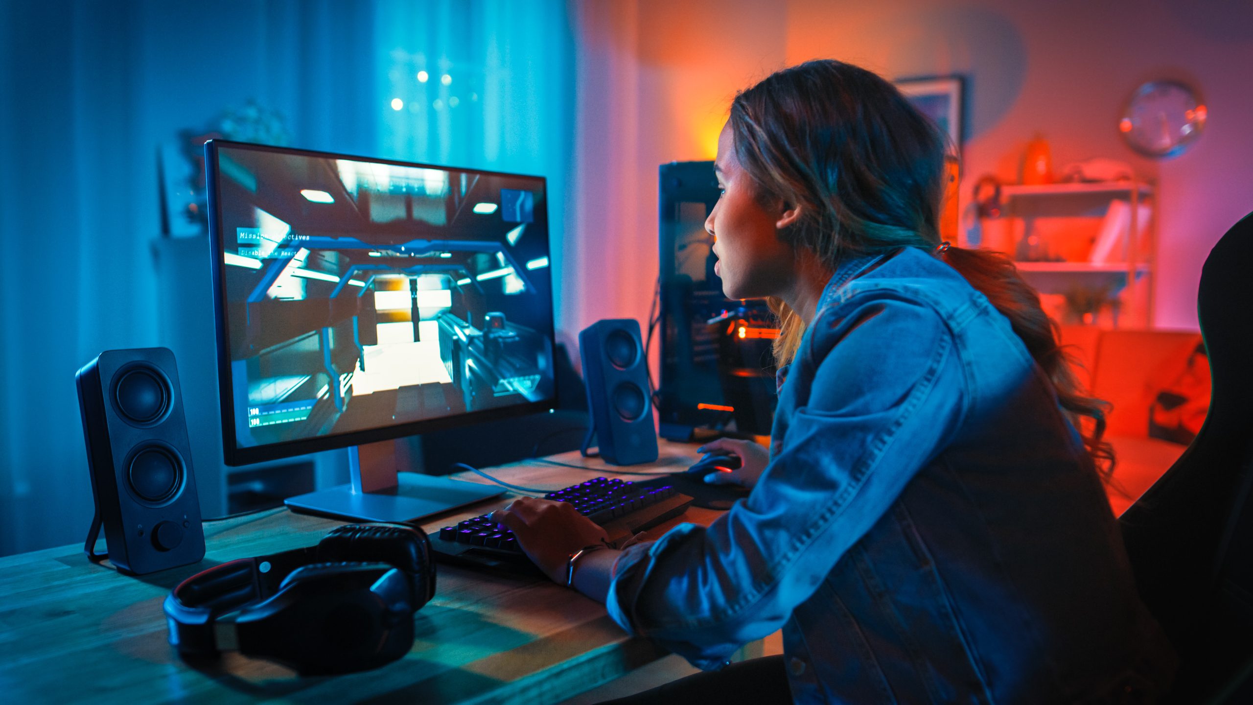 Image of gamer for our FAQ on What Is the Science Behind Online Gaming Addiction