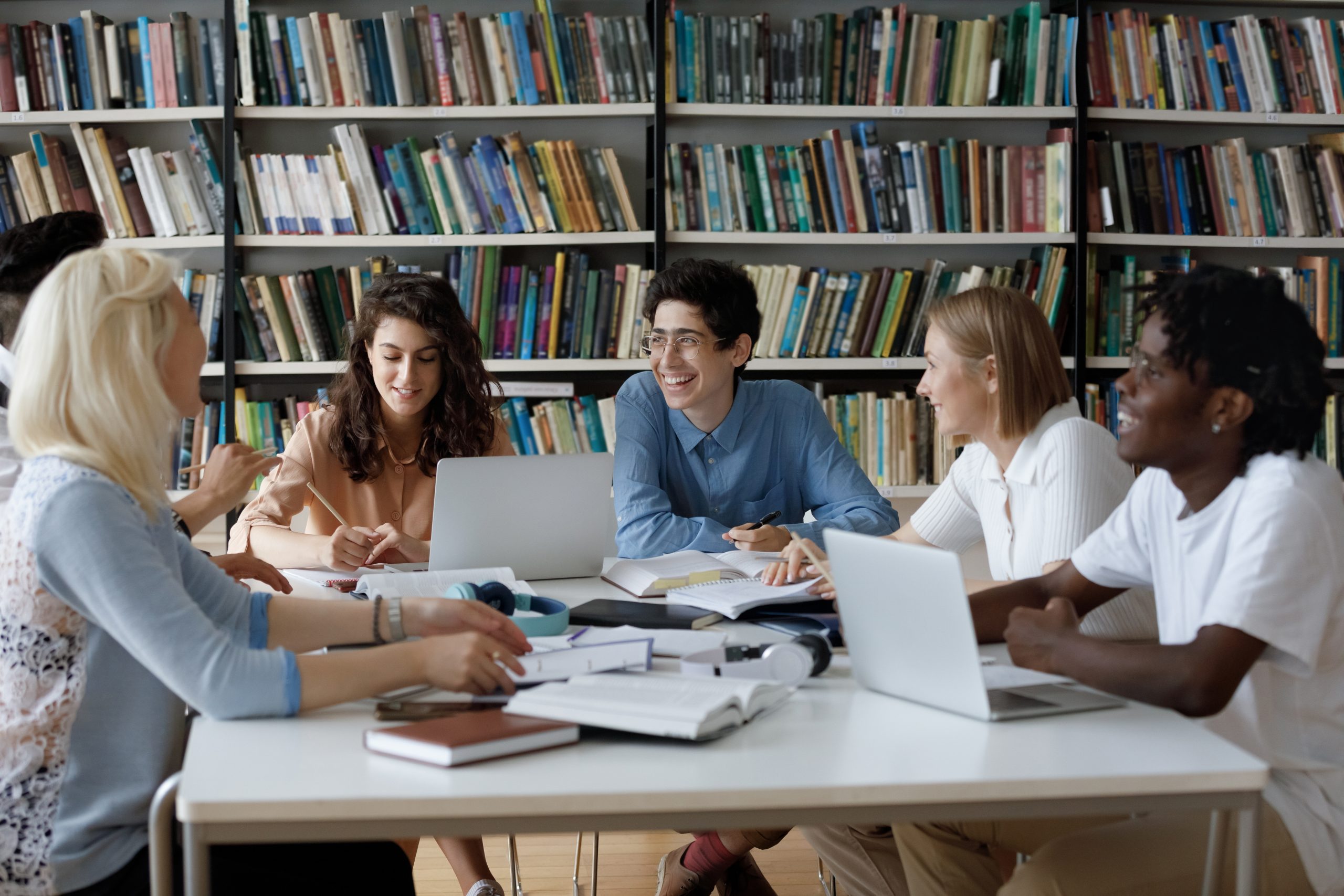 Image of college students for our FAQ on What Type of Governmental Careers are Available for Spanish Majors