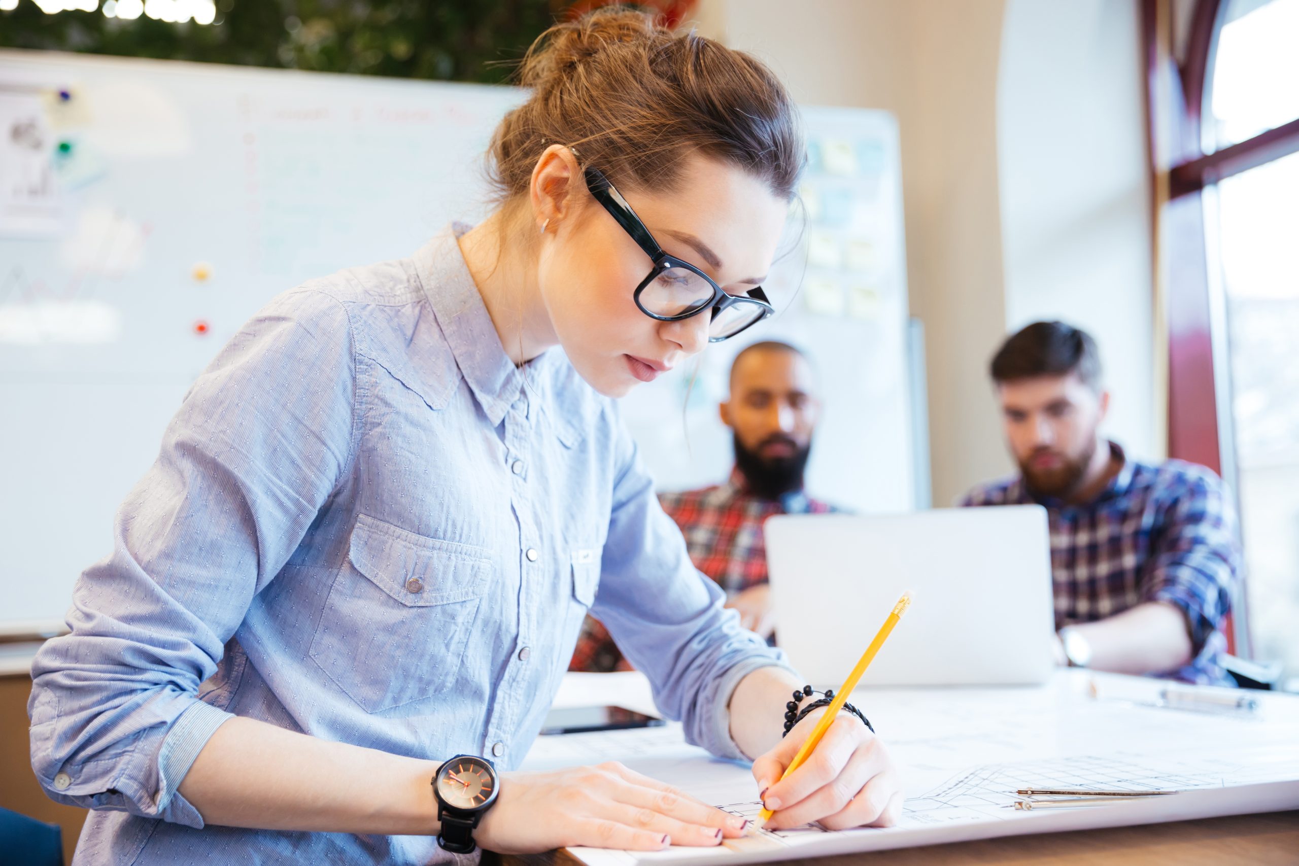 Image of female engineer for our Ultimate Guide to Science and Engineering Degrees and Careers