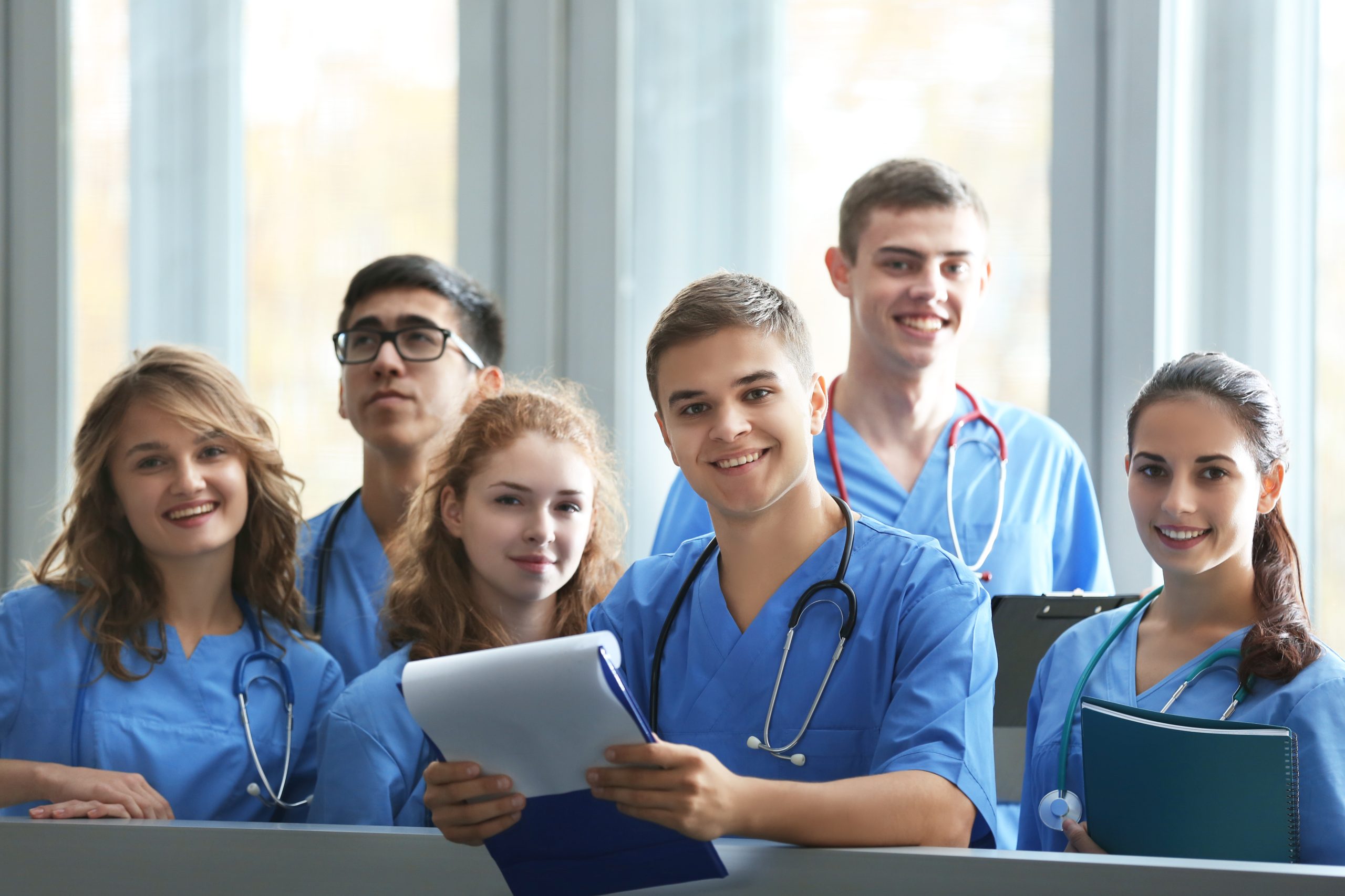 Image of nursing students for our Ultimate Guide to Nursing & Healthcare Degrees and Careers